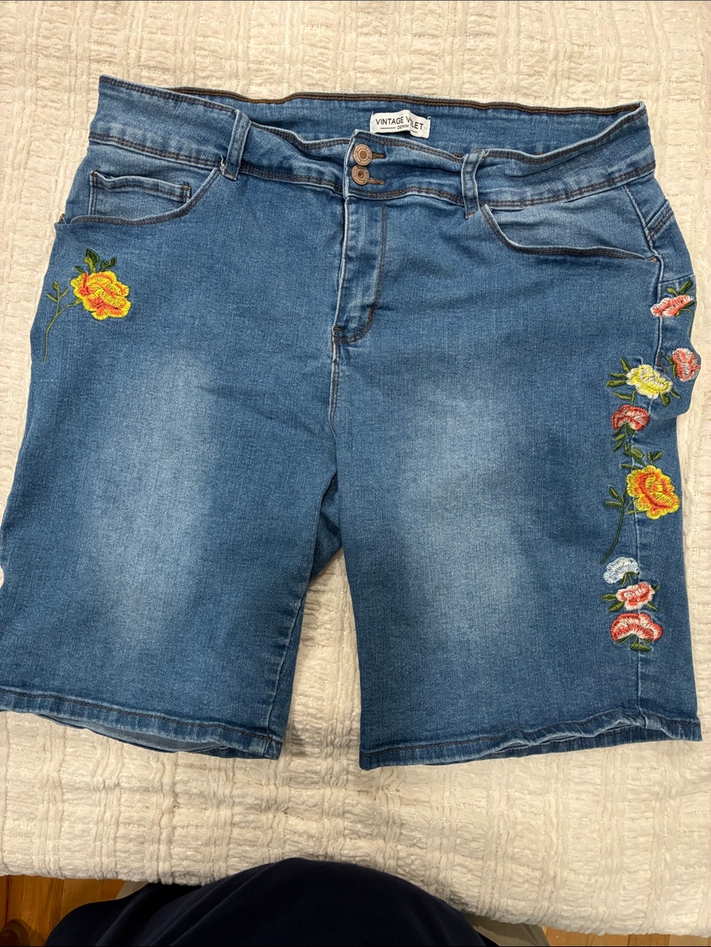 Vintage Violet Embroidered Denim Bermudas - Blue